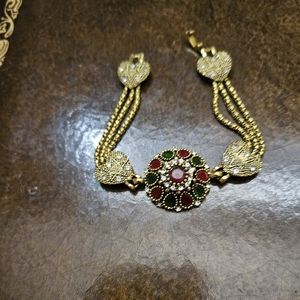 Vintage, rustic golden bracelet, embellished with agate and resin gems